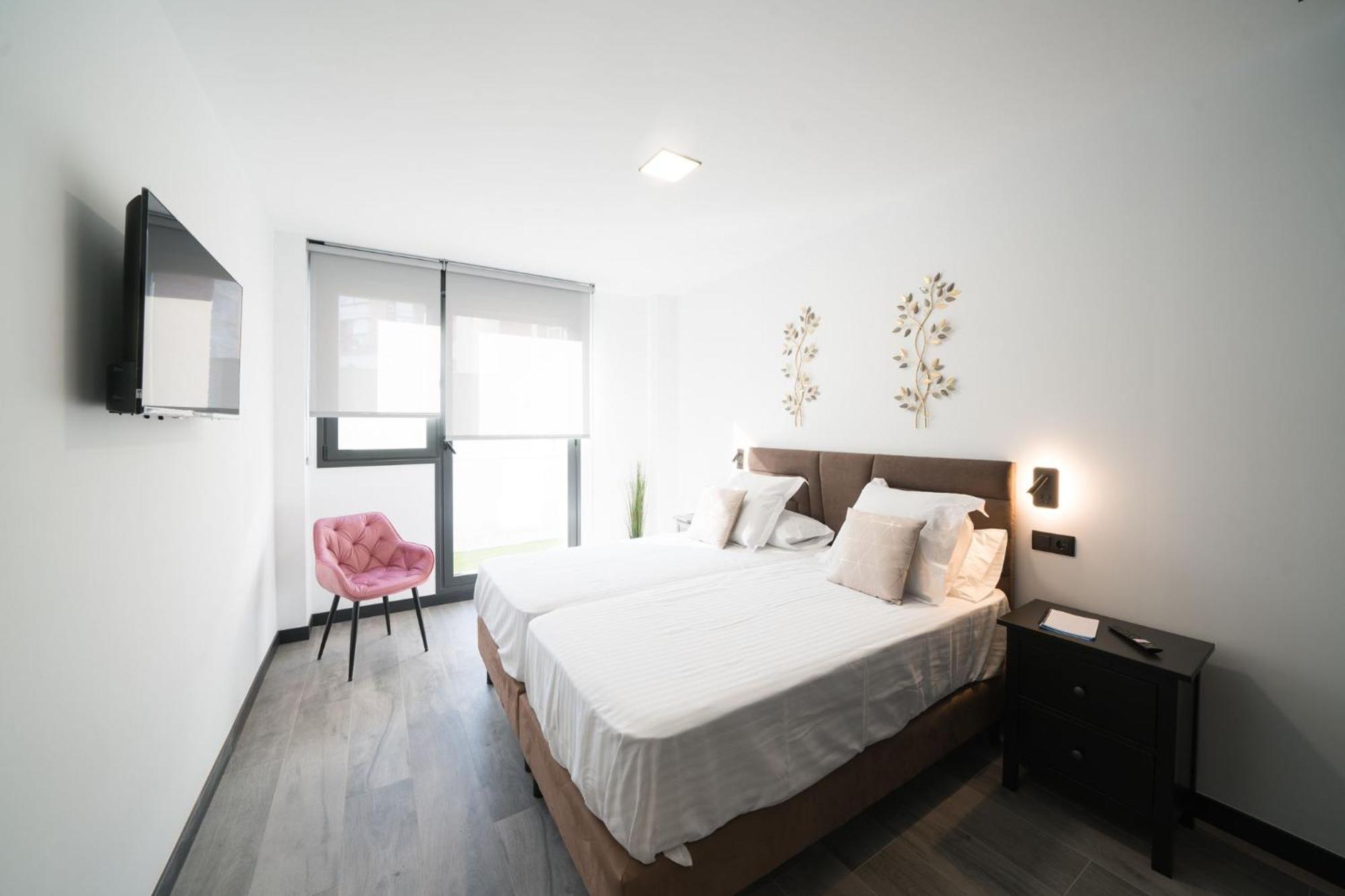 Apartamentos Go La Circular-Parking Gratuito バリャドリド エクステリア 写真