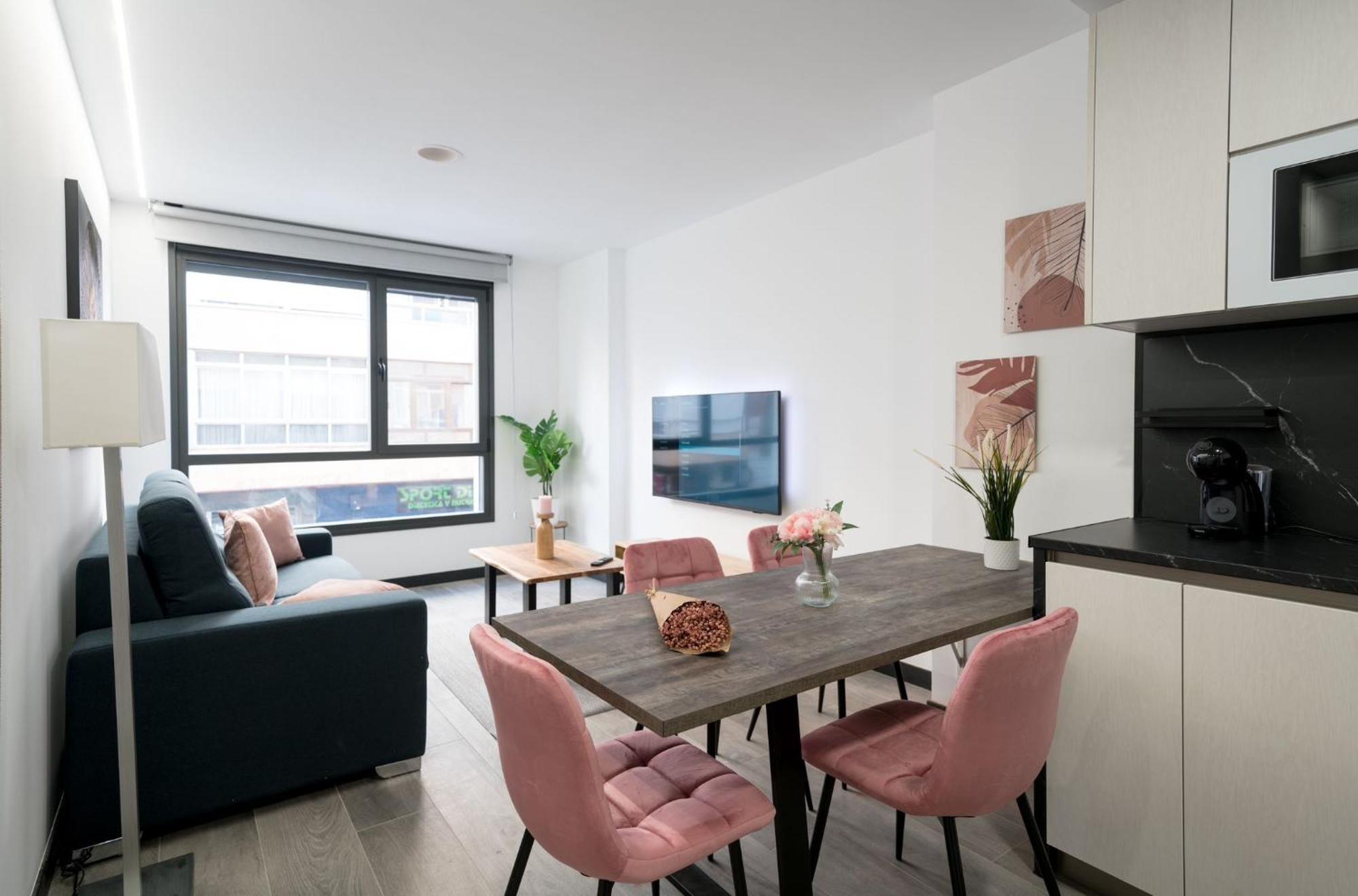 Apartamentos Go La Circular-Parking Gratuito バリャドリド エクステリア 写真